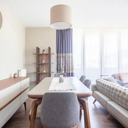 4 Bedroom Unit With Pool/middle Of Bursa Nilufer